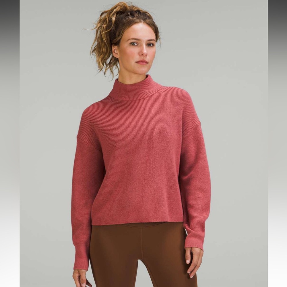 NWT!!!! Lululemon Merino Wool-Blend Ribbed Turtleneck Sweater